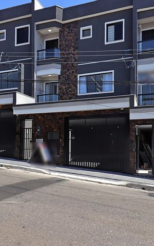 Casa à venda com 220m², 3 quartos e 6 vagasFachada