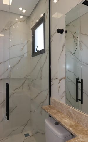 Casa à venda com 220m², 3 quartos e 6 vagasBanheiro da Suíte