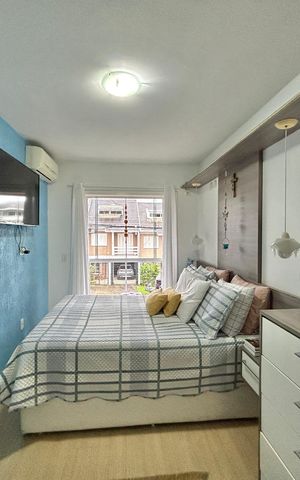 Casa à venda com 150m², 4 quartos e 2 vagas Casa à venda com 150m², 4 quartos e 2 vagasSuíte