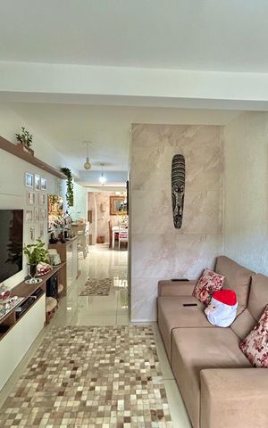 Casa à venda com 150m², 4 quartos e 2 vagas Casa à venda com 150m², 4 quartos e 2 vagasSala