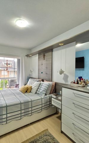 Casa à venda com 150m², 4 quartos e 2 vagas Casa à venda com 150m², 4 quartos e 2 vagasSuíte