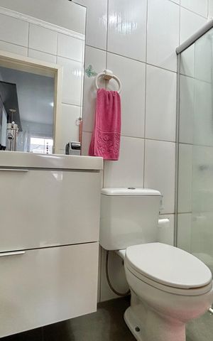 Casa à venda com 150m², 4 quartos e 2 vagas Casa à venda com 150m², 4 quartos e 2 vagasBanheiro da Suíte