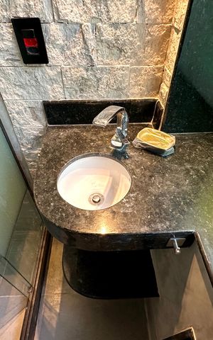 Apartamento à venda com 65m², 2 quartos e sem vaga Apartamento à venda com 65m², 2 quartos e sem vagaBanheiro Social