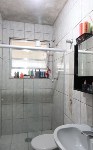 Casa à venda com 134m², 3 quartos e 2 vagasBanheiro