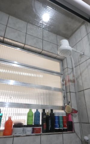 Casa à venda com 134m², 3 quartos e 2 vagasBanheiro