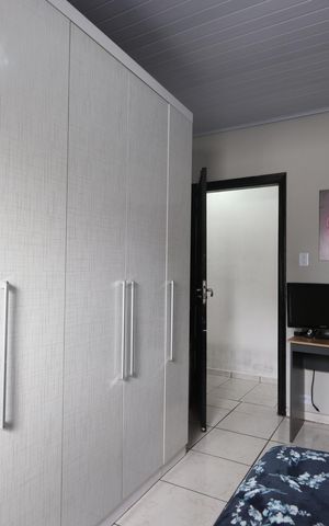 Casa à venda com 134m², 3 quartos e 2 vagasQuarto 1