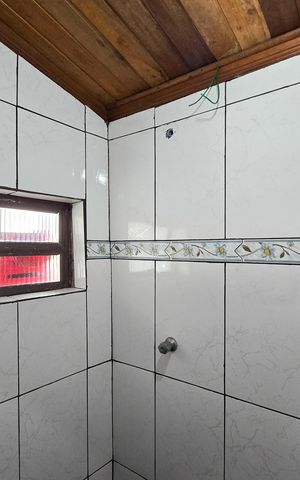 Casa à venda com 153m², 2 quartos e 2 vagas Casa à venda com 153m², 2 quartos e 2 vagasBanheiro - Suíte