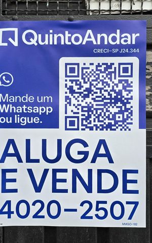 Casa à venda com 153m², 2 quartos e 2 vagas Casa à venda com 153m², 2 quartos e 2 vagasPlaca