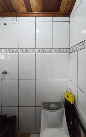 Casa à venda com 153m², 2 quartos e 2 vagas Casa à venda com 153m², 2 quartos e 2 vagasBanheiro - Suíte