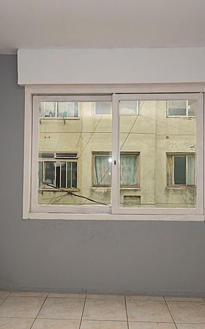 Apartamento à venda com 77m², 3 quartos e 1 vagaJanela da sala
