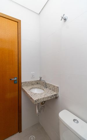 Apartamento à venda com 50m², 2 quartos e sem vaga Apartamento à venda com 50m², 2 quartos e sem vagaBanheiro