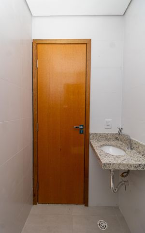Apartamento à venda com 50m², 2 quartos e sem vaga Apartamento à venda com 50m², 2 quartos e sem vagaBanheiro