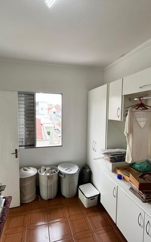 Casa à venda com 317m², 4 quartos e 4 vagas Casa à venda com 317m², 4 quartos e 4 vagasQuarto de Serviço