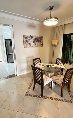 Casa à venda com 317m², 4 quartos e 4 vagas Casa à venda com 317m², 4 quartos e 4 vagasSala