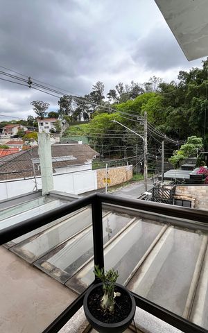 Casa à venda com 317m², 4 quartos e 4 vagas Casa à venda com 317m², 4 quartos e 4 vagasQuarto Suíte 1 Varanda