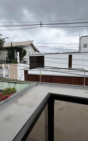Casa à venda com 317m², 4 quartos e 4 vagas Casa à venda com 317m², 4 quartos e 4 vagasQuarto Suíte 1 Varanda