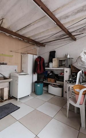 Casa à venda com 200m², 4 quartos e 2 vagasÁrea de Serviço