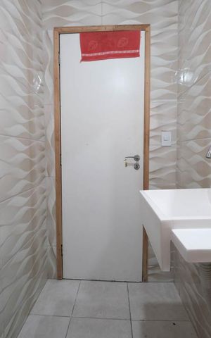 Casa à venda com 200m², 4 quartos e 2 vagasLavabo
