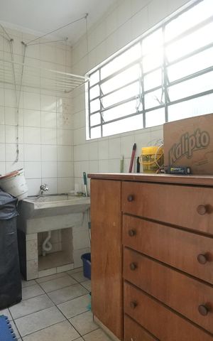 Casa à venda com 196m², 3 quartos e 2 vagasÁrea de Serviço
