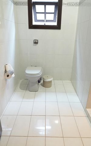 Casa à venda com 196m², 3 quartos e 2 vagasBanheiro da Suíte