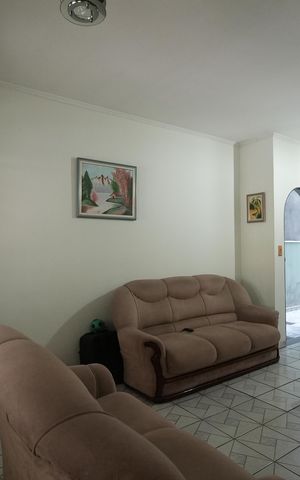 Casa à venda com 196m², 3 quartos e 2 vagasSala