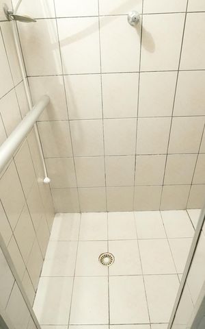 Casa à venda com 196m², 3 quartos e 2 vagasBanheiro Social
