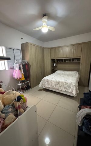 Casa à venda com 307m², 2 quartos e sem vaga Casa à venda com 307m², 2 quartos e sem vagaQuarto