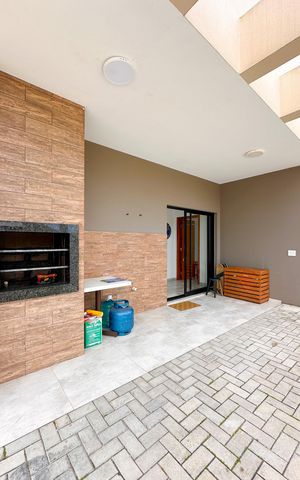Casa de condomínio para alugar com 186m², 4 quartos e 2 vagasChurrasqueira