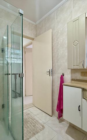 Casa para alugar com 161m², 2 quartos e 2 vagas Casa para alugar com 161m², 2 quartos e 2 vagasBanheiro