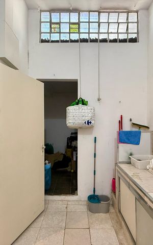Casa para alugar com 161m², 2 quartos e 2 vagas Casa para alugar com 161m², 2 quartos e 2 vagasÁrea de Serviço