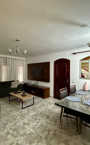 Casa para alugar com 161m², 2 quartos e 2 vagas Casa para alugar com 161m², 2 quartos e 2 vagasSala