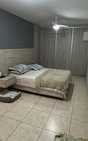 Casa à venda com 160m², 3 quartos e 3 vagasSuíte