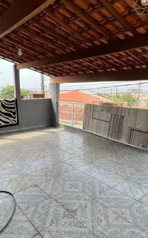 Casa à venda com 160m², 3 quartos e 3 vagasVaranda