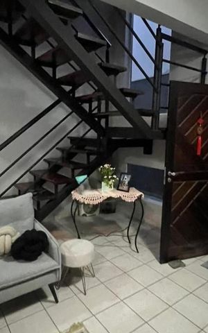 Casa à venda com 160m², 3 quartos e 3 vagasSala