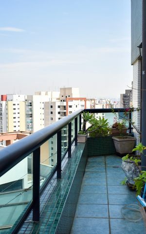 Apartamento à venda com 230m², 3 quartos e 4 vagas Apartamento à venda com 230m², 3 quartos e 4 vagasSuíte 1