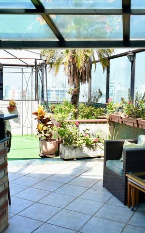 Apartamento à venda com 230m², 3 quartos e 4 vagas Apartamento à venda com 230m², 3 quartos e 4 vagasEspaço Gourmet (Cobertura)