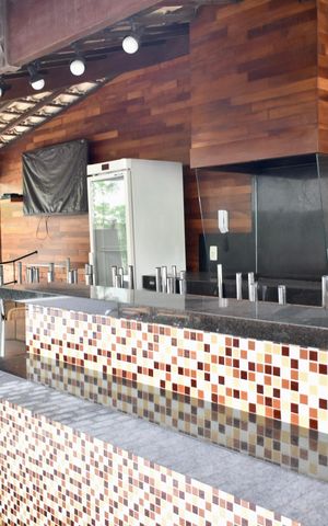 Apartamento à venda com 230m², 3 quartos e 4 vagas Apartamento à venda com 230m², 3 quartos e 4 vagasÁrea comum - Churrasqueira