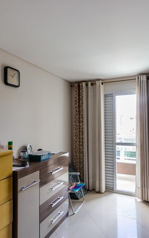 Casa à venda com 200m², 4 quartos e 4 vagas