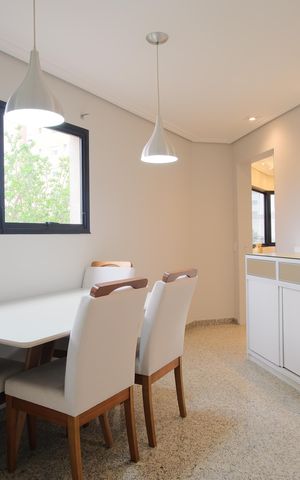 Apartamento para alugar com 200m², 3 quartos e 3 vagasCopa