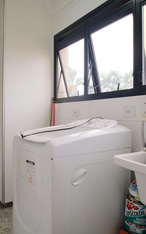 Apartamento para alugar com 200m², 3 quartos e 3 vagasÁrea de Serviço
