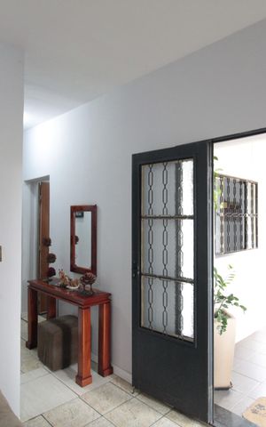 Casa à venda com 660m², 8 quartos e 3 vagasSala