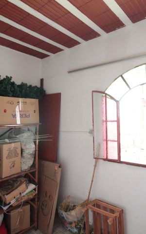 Casa à venda com 660m², 8 quartos e 3 vagasQuartos (Casa dos Fundos)