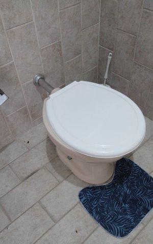 Casa à venda com 660m², 8 quartos e 3 vagasBanheiro (Casa dos Fundos)