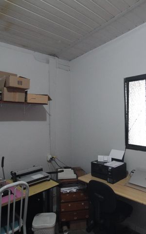 Casa à venda com 660m², 8 quartos e 3 vagasQuarto 3