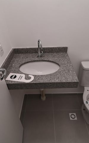 Apartamento à venda com 46m², 2 quartos e 1 vaga Apartamento à venda com 46m², 2 quartos e 1 vagaBanheiro