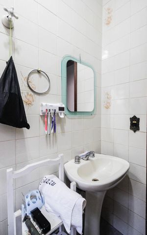 Casa à venda com 220m², 4 quartos e 3 vagas Casa à venda com 220m², 4 quartos e 3 vagasBanheiro