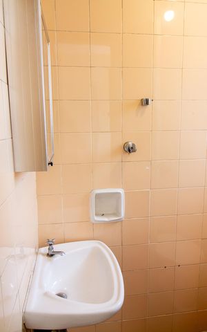 Apartamento à venda com 75m², 2 quartos e 1 vaga Apartamento à venda com 75m², 2 quartos e 1 vagaBanheiro de Serviço