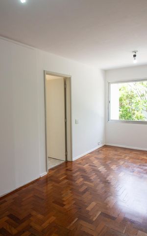 Apartamento à venda com 75m², 2 quartos e 1 vaga Apartamento à venda com 75m², 2 quartos e 1 vagaSala / Sala de Jantar