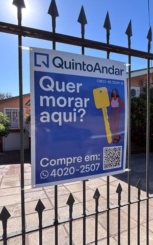 Casa à venda com 120m², 3 quartos e 2 vagasPlaca