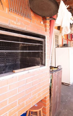 Casa à venda com 120m², 3 quartos e 2 vagasChurrasqueira